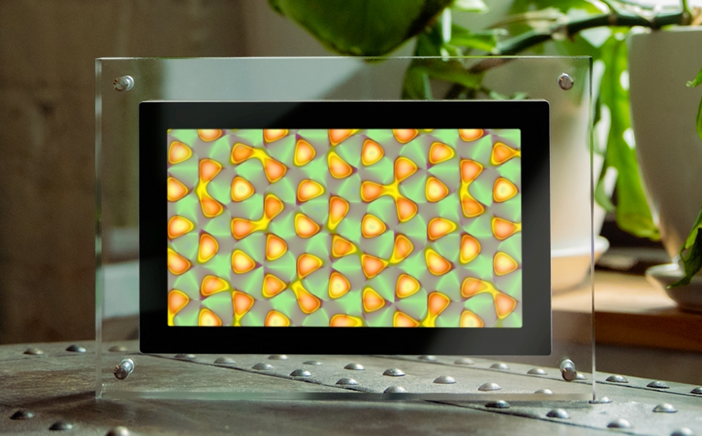 Loupe Art x Infinite Objects: Unveiling "Through the Looking Glass"